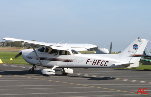 CESSNA C-172 F-HECC